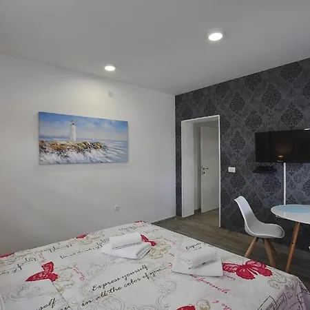 Apartment Roko & Borna Free Public Parking *