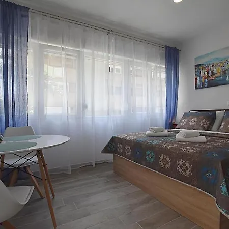 Roko & Borna Free Public Parking Apartment Zadar