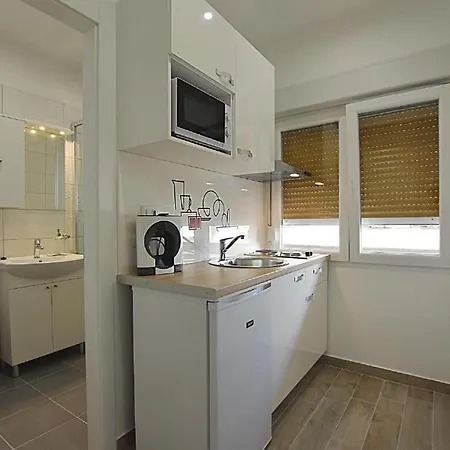 Roko & Borna Free Public Parking Apartment Zadar