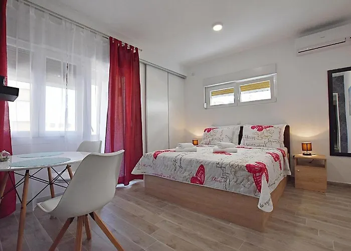 Roko & Borna Lägenhet *